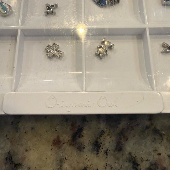 Origami Owl Assorted Charms and Plates - Picture 5 of 6